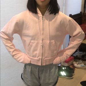 brandy melville light pink-cropped hoodie